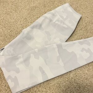 Alo Yoga Leggings